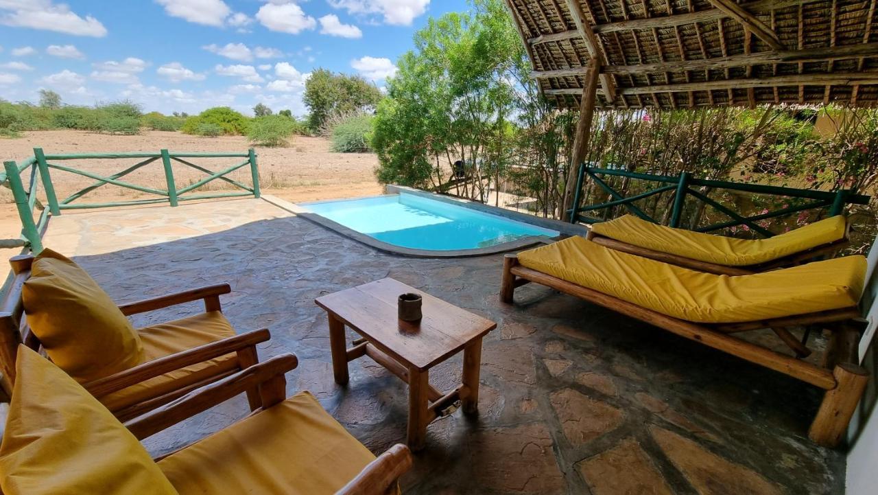 Manyatta Camp Hotel Voi Luaran gambar
