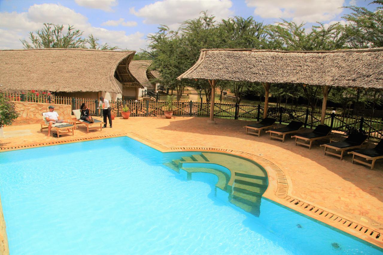 Manyatta Camp Hotel Voi Luaran gambar