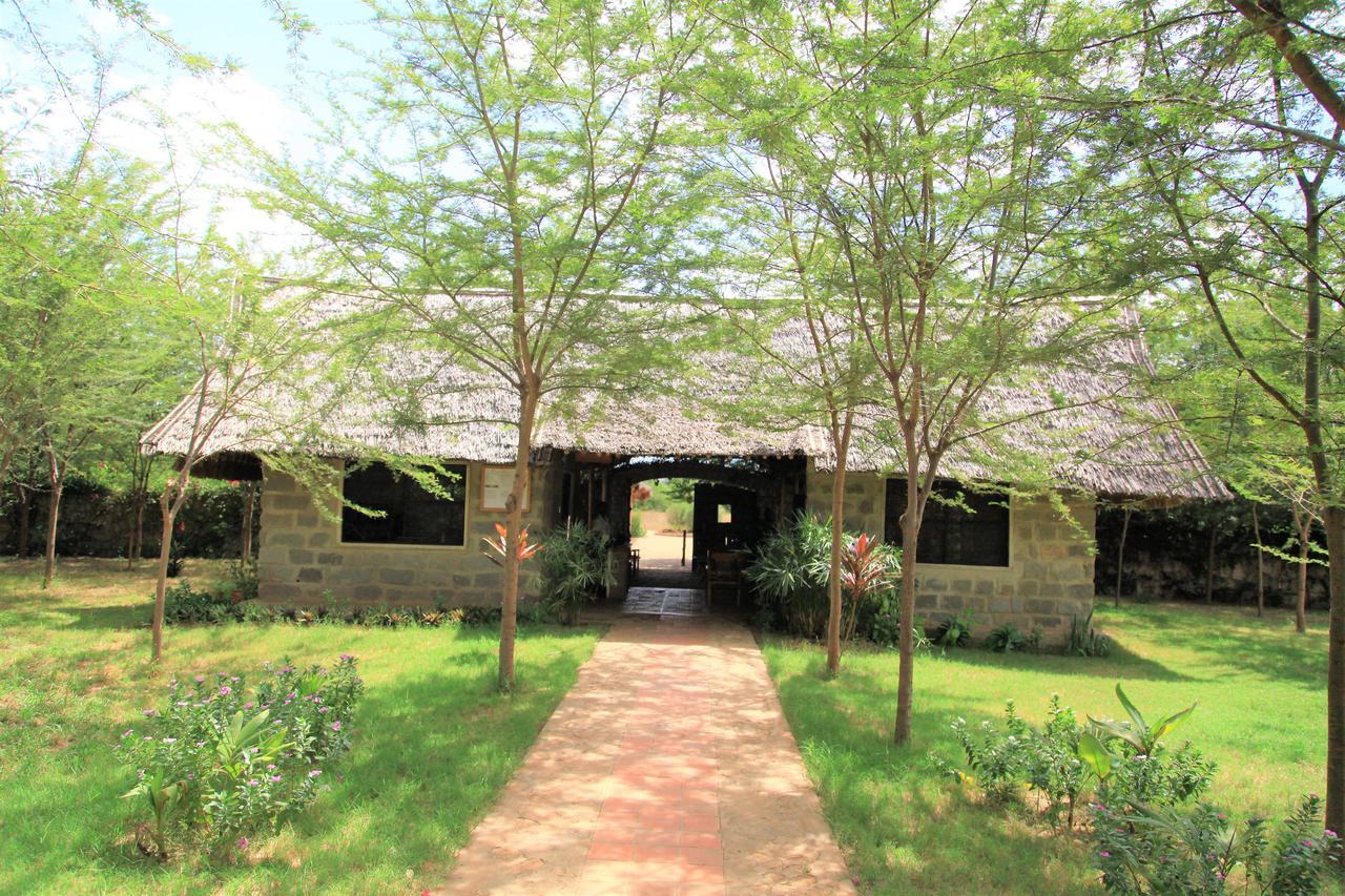 Manyatta Camp Hotel Voi Luaran gambar