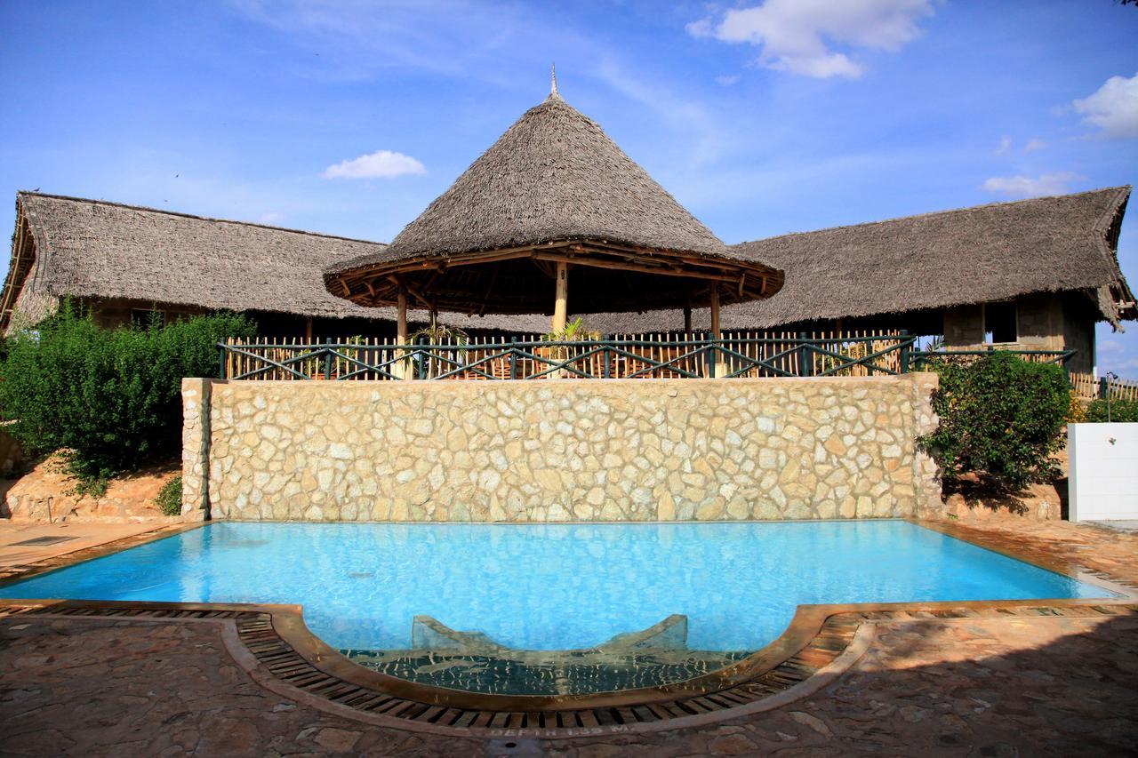 Manyatta Camp Hotel Voi Luaran gambar